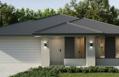4-Bedroom, 2-Bathroom House in THORNHILL GARDENS, THORNHILL PARK, VIC