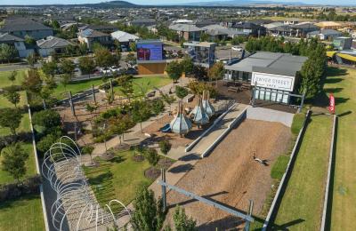 4-Bedroom, 2-Bathroom House in CLOVERTON ESTATE, KALKALLO, VIC