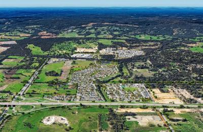 4-Bedroom, 2-Bathroom House in Taylor Springs Estate, Mundijong, WA