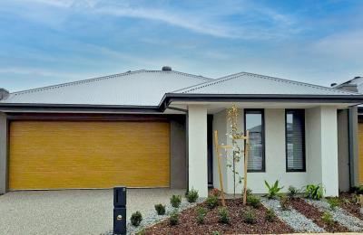 4-Bedroom, 2-Bathroom House in MAMBOURIN GREEN, MAMBOURIN, VIC