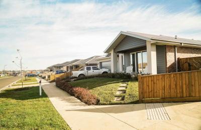 4-Bedroom, 2-Bathroom House in Winterfield / 14, WINTER VALLEY, VIC