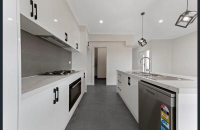 3-Bedroom, 2-Bathroom Town House in Werribee, Werribee, VIC