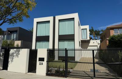 4-Bedroom, 4-Bathroom Town House in 22A Bokhara Rd, Caulfield South, VIC