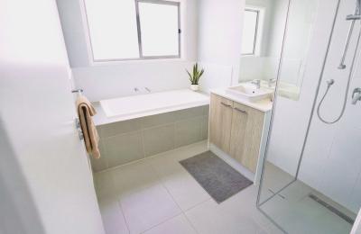 4-Bedroom, 2-Bathroom House in Banksia Rise - Stage 5B, Greenbank, QLD