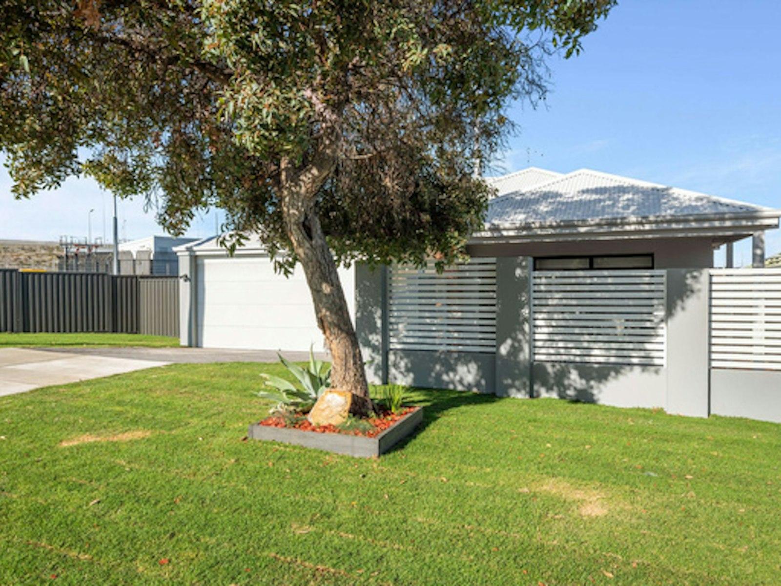 Single Storey House in Bayswater