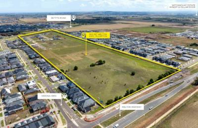 4-Bedroom, 4-Bathroom Co Living in PROSPERITY ESTATE, FRASER RISE, VIC