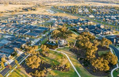 5-Bedroom, 3-Bathroom Multiple Occupancy in Seventh Bend, Weir Views, VIC