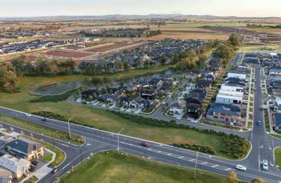 3-Bedroom, 2-Bathroom House in SAMARA RISE, FRASER RISE, VIC