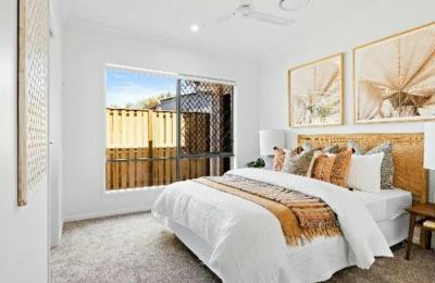 4-Bedroom, 2-Bathroom House in SOUTH PLACE ESTATE, DEEBING HEIGHTS, QLD